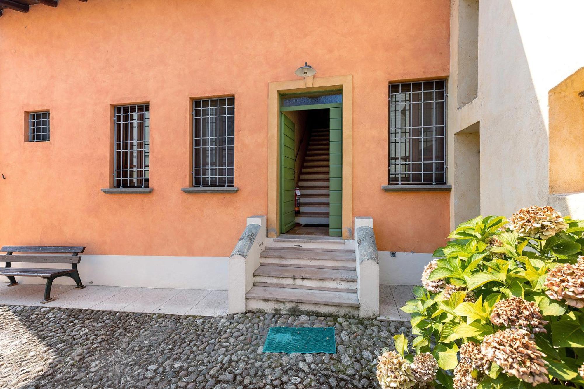 New Agriturismo Corte Olfino Monzambano Luaran gambar
