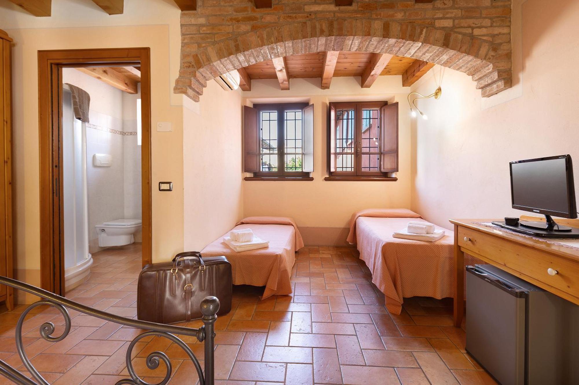 New Agriturismo Corte Olfino Monzambano Luaran gambar