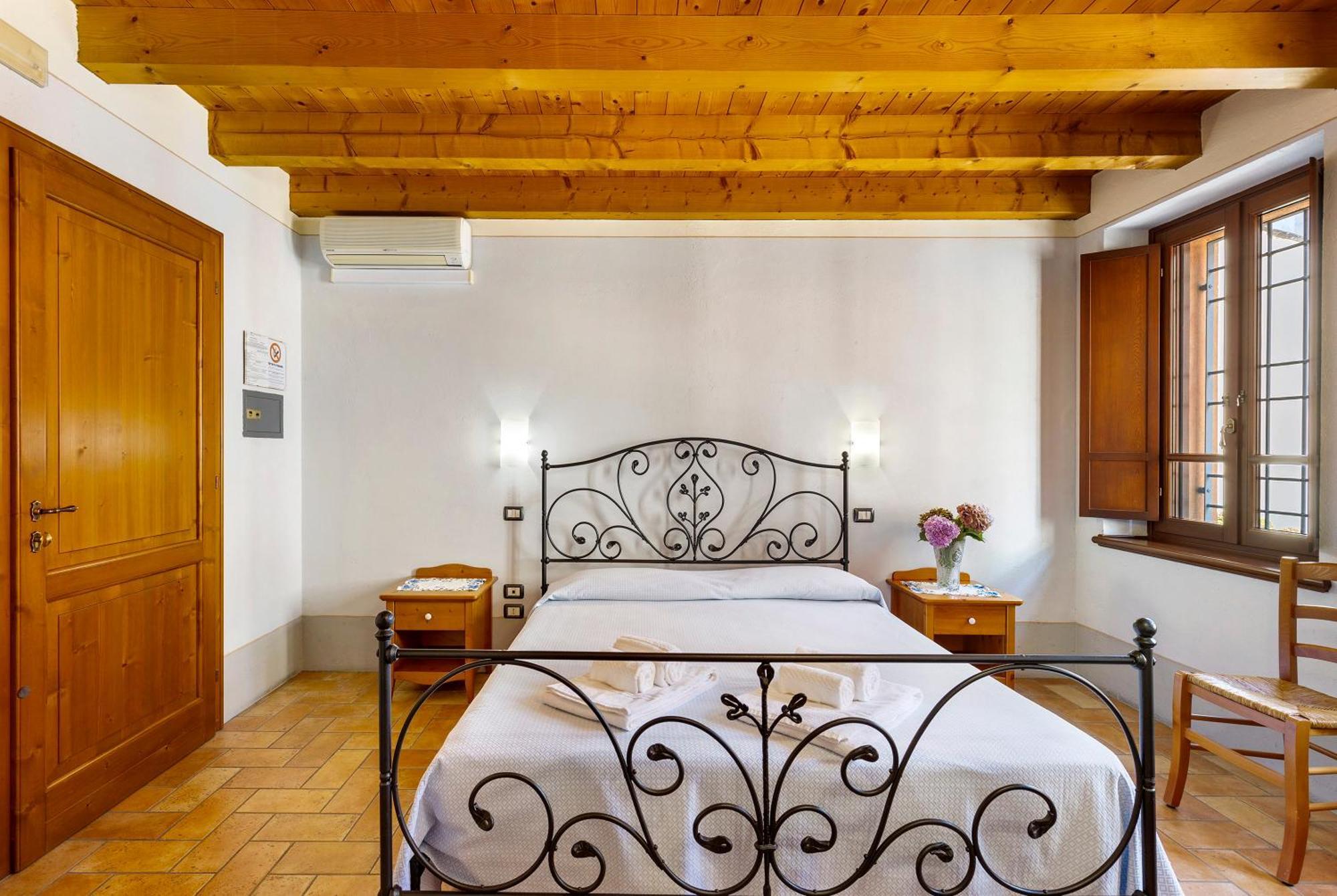 New Agriturismo Corte Olfino Monzambano Luaran gambar