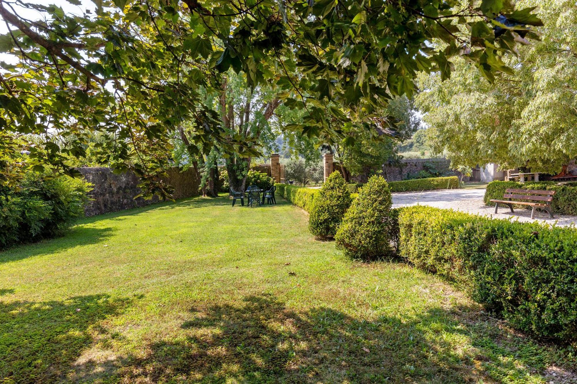 New Agriturismo Corte Olfino Monzambano Luaran gambar