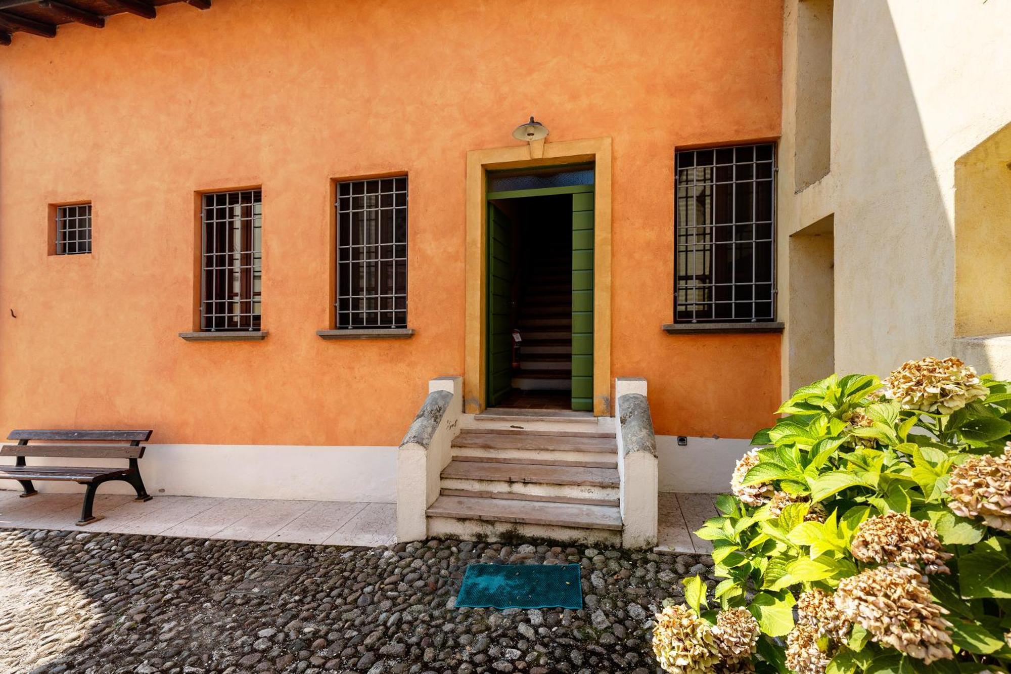 New Agriturismo Corte Olfino Monzambano Luaran gambar