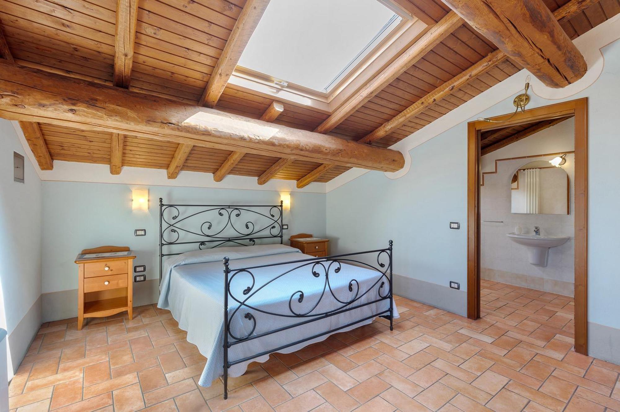 New Agriturismo Corte Olfino Monzambano Luaran gambar